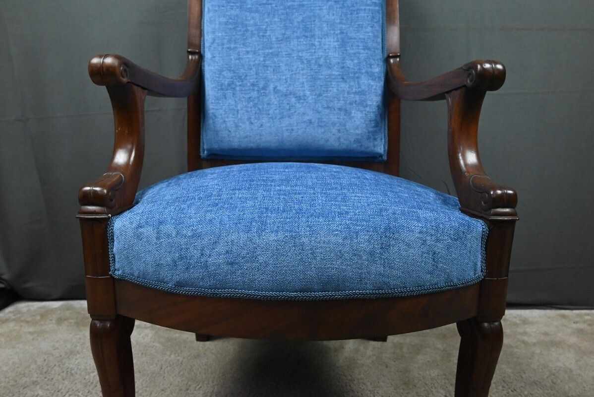 2320.0 Pair Of Mahogany Armchairs, Restoration Period – Early 19th Century photo