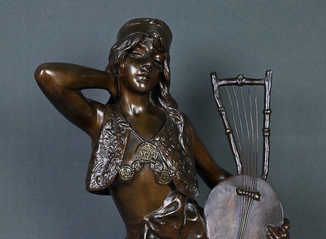Bronze "Bohemian Woman" Signed E. Villanis – Late 19th Century photo buy
