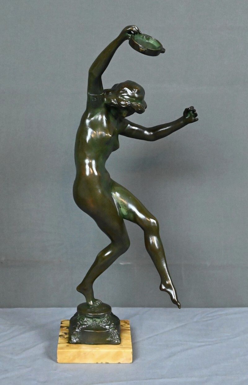 Bronze "The Dancer With The Tambourine" Signed C. Binder – Early 20th Century photo vinterior