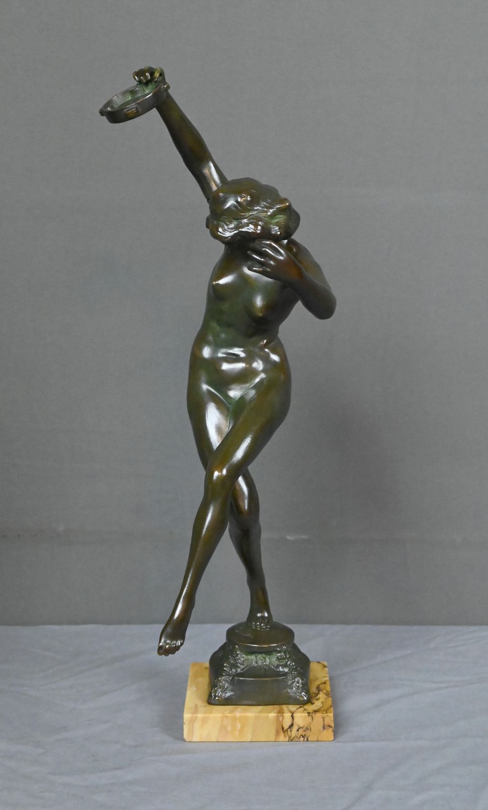 photo furniture Bronze "The Dancer With The Tambourine" Signed C. Binder – Early 20th Century