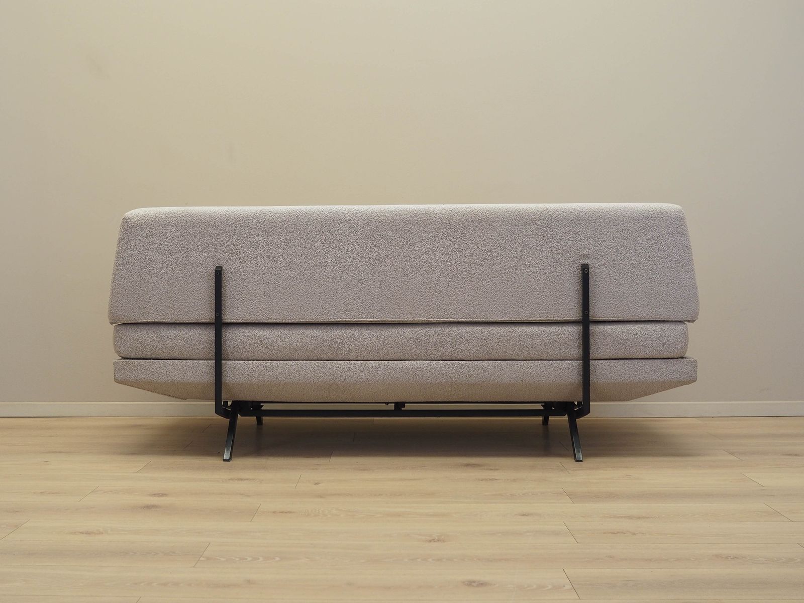 Daybed Sofa, Italian Design, 1970s, Manufactured: Italy photo vinterior