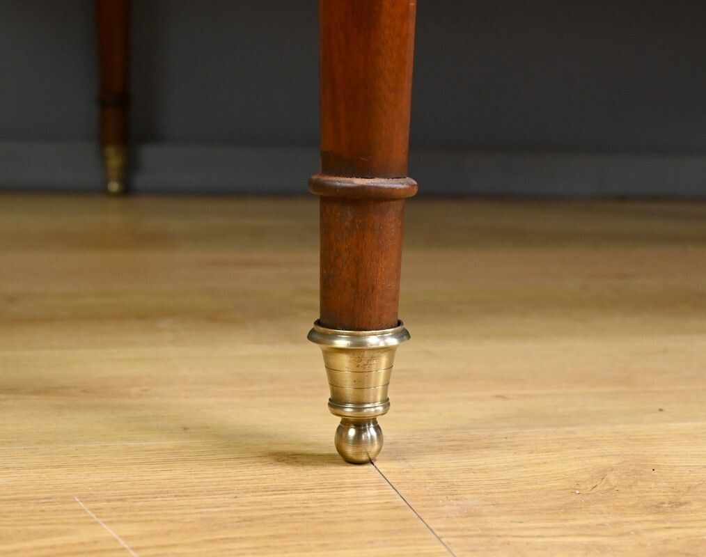 photo furniture Mahogany Half Moon Extending Table – Second Half Of The 19th Century