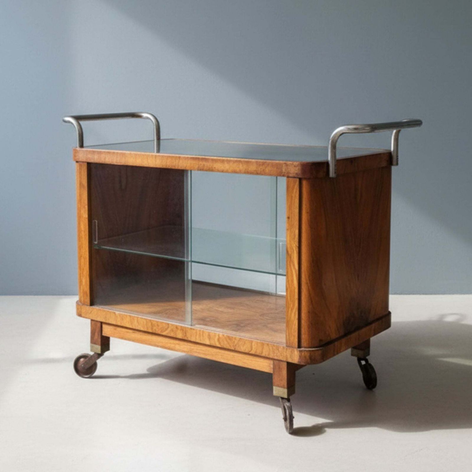 Art Deco Serveerwagen Van Walnoot Met Chroom, Jaren 1930 photo Meubels