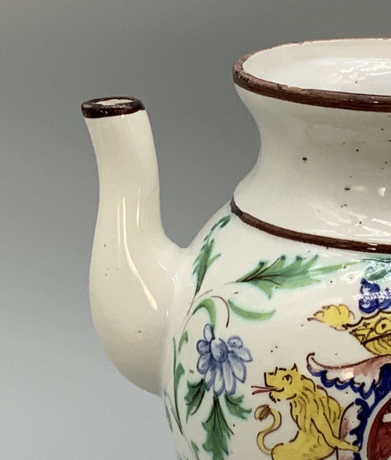 photo vinterior Italian Pharmacy Wet Drug Jug & Cover 18th Century Tin Glaze Polychrome Syr Alth