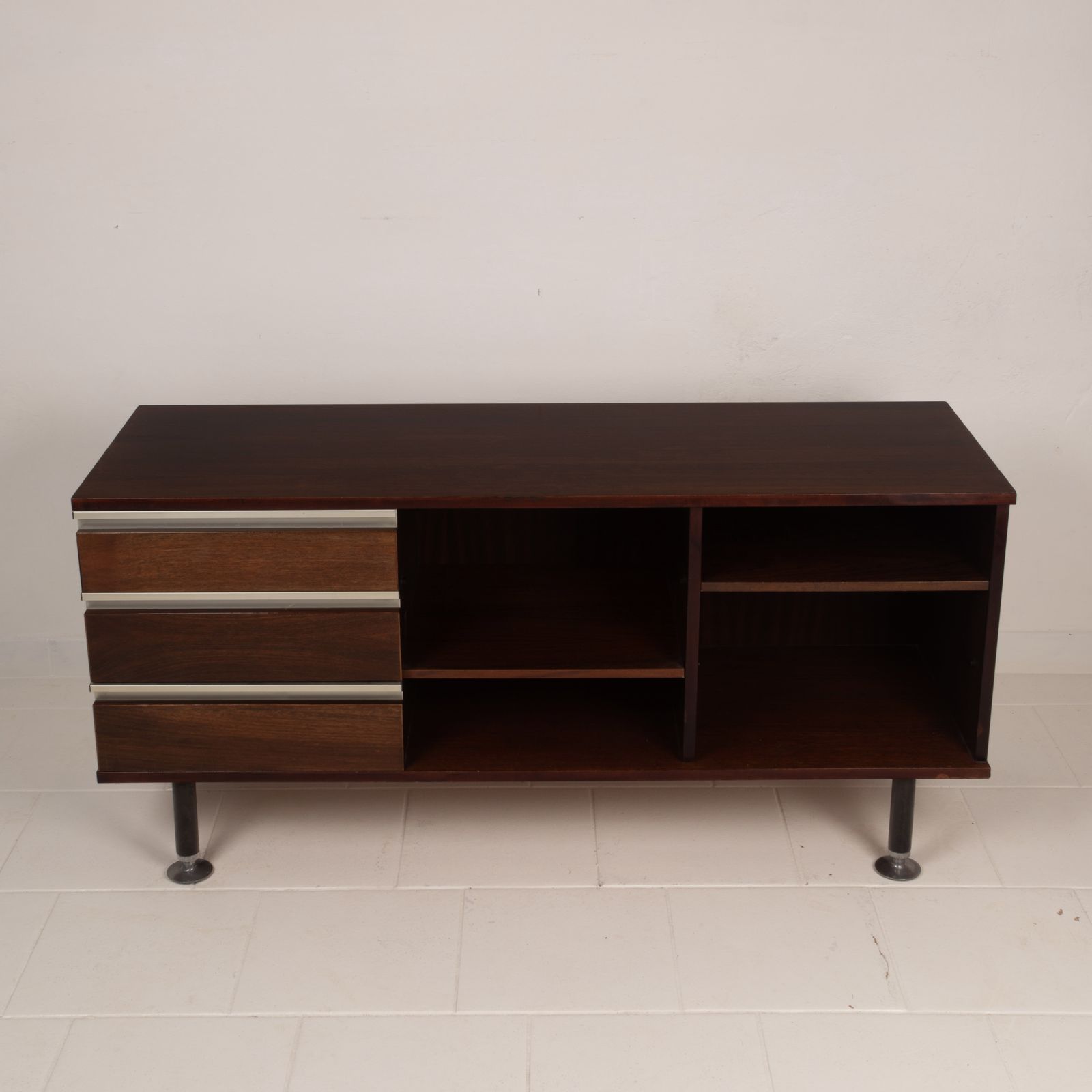 photo vinterior Low Cabinet Pitagora By Renato Venturi And Ennio Fazioli For Mim, 1960