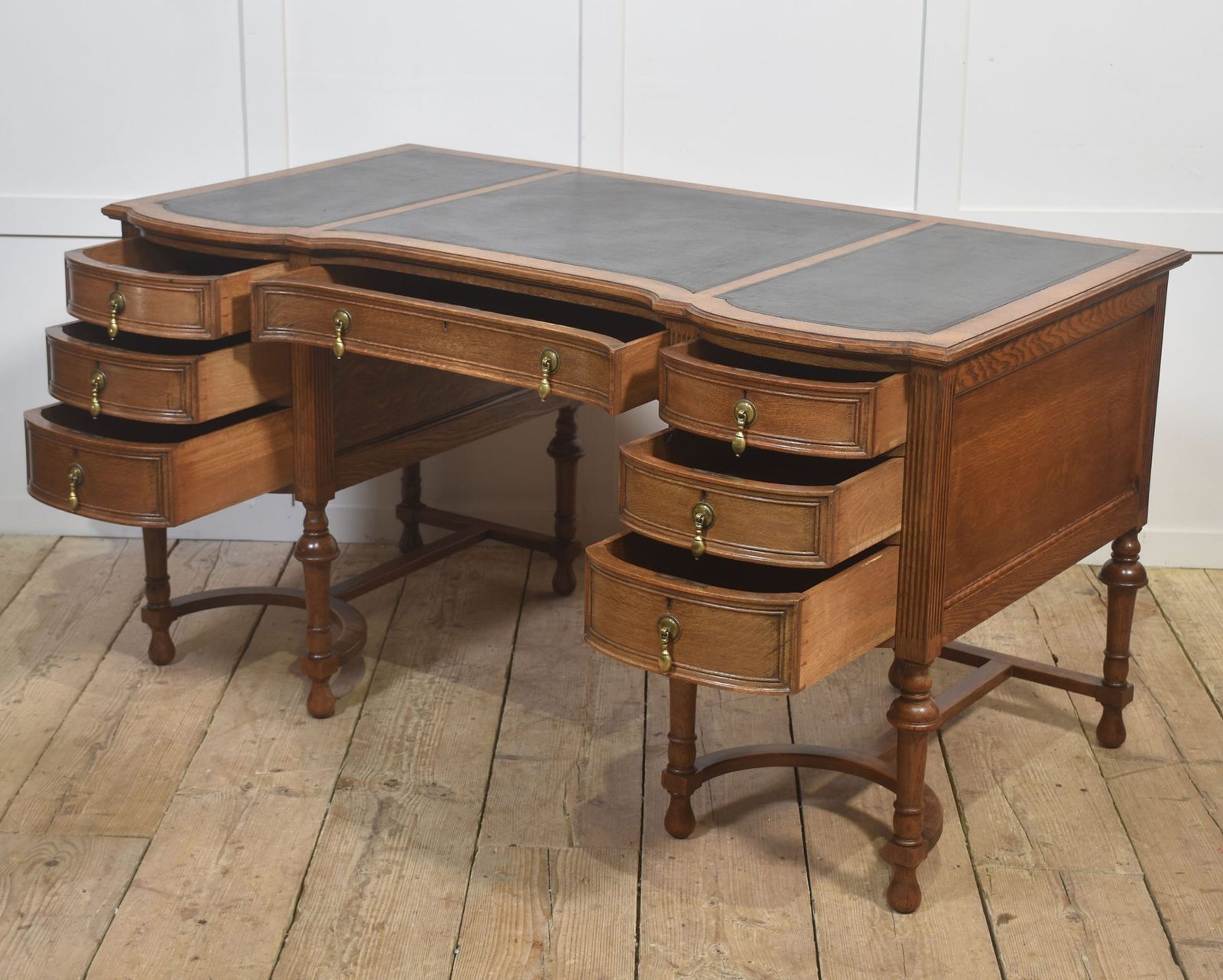 Oak Pedestal Writing Desk, Mid 20th Century photo for sale