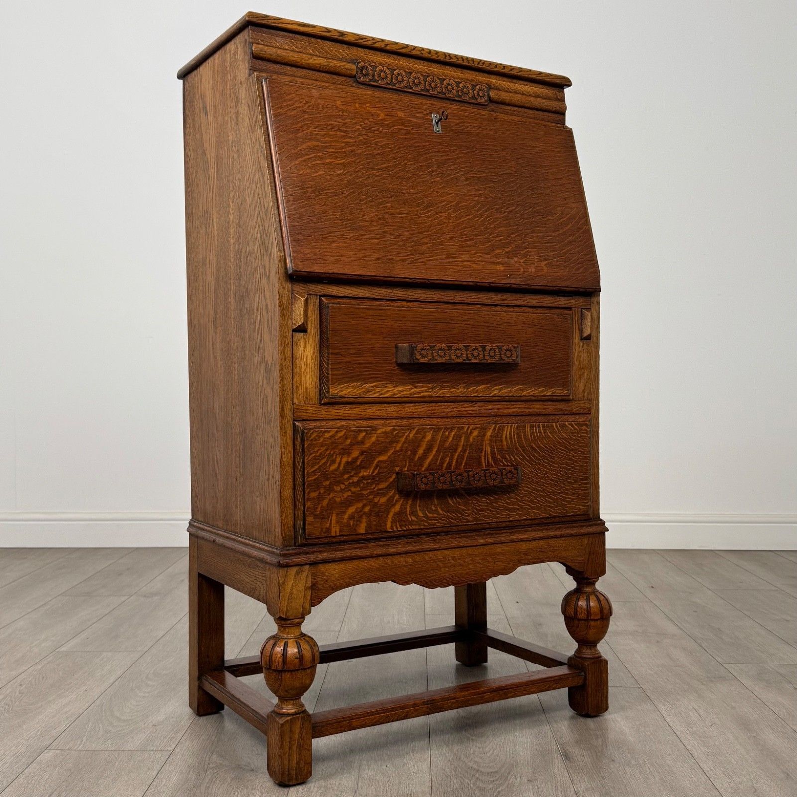 photo furniture Antique 20th Century Bureau In Golden Oak