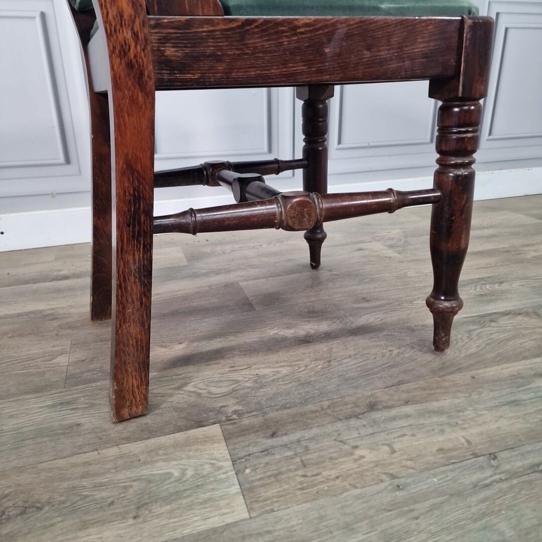 photo vintage Antique Occasional Chair Reproduction Solid Wood Dining Upholstered Bedroom