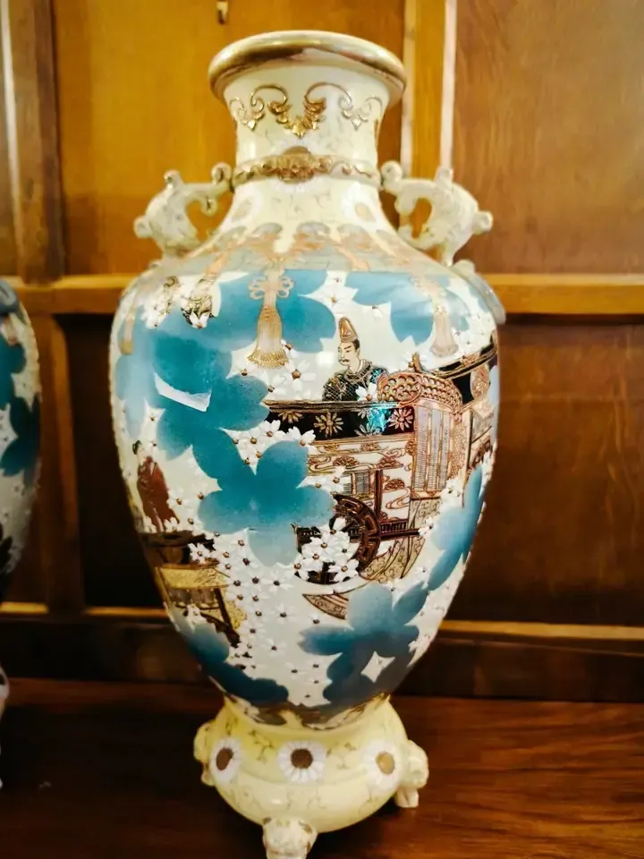 165.0 A Pair Of Exceptionally Large Japanese Mirror Vases photo