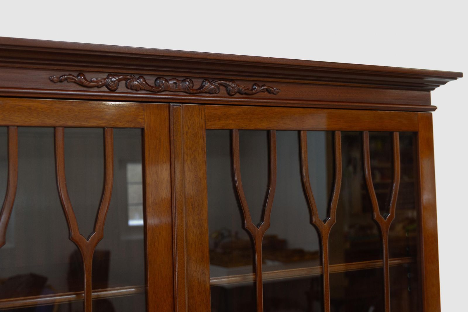 photo vinterior Danish Hepplewhite Mahogany Display Cabinet By Farre Møbelfabrik, 1970s.