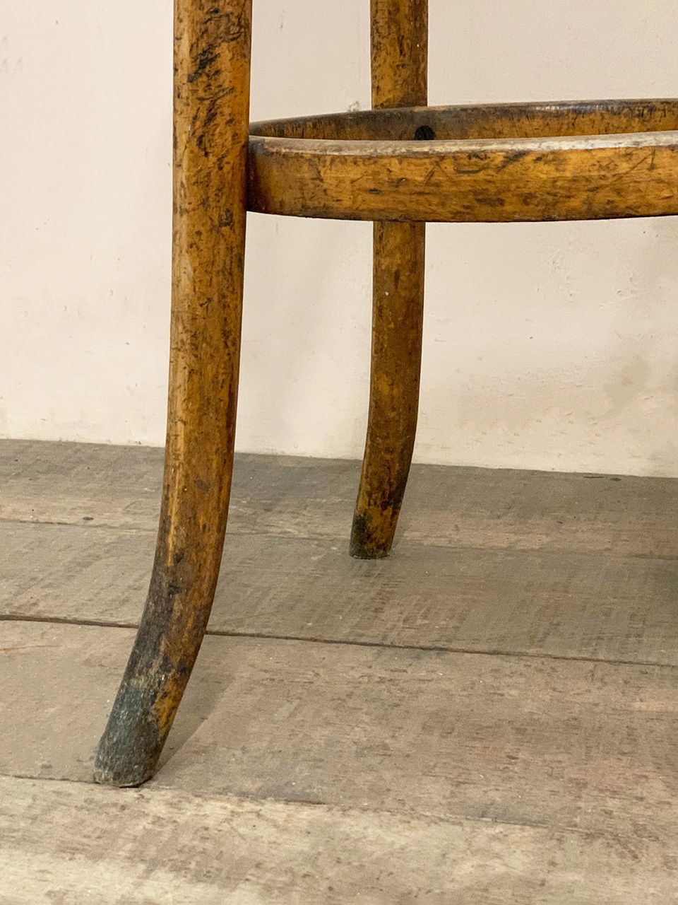 Tall Bentwood Stool, 1970s, Beech photo vinterior