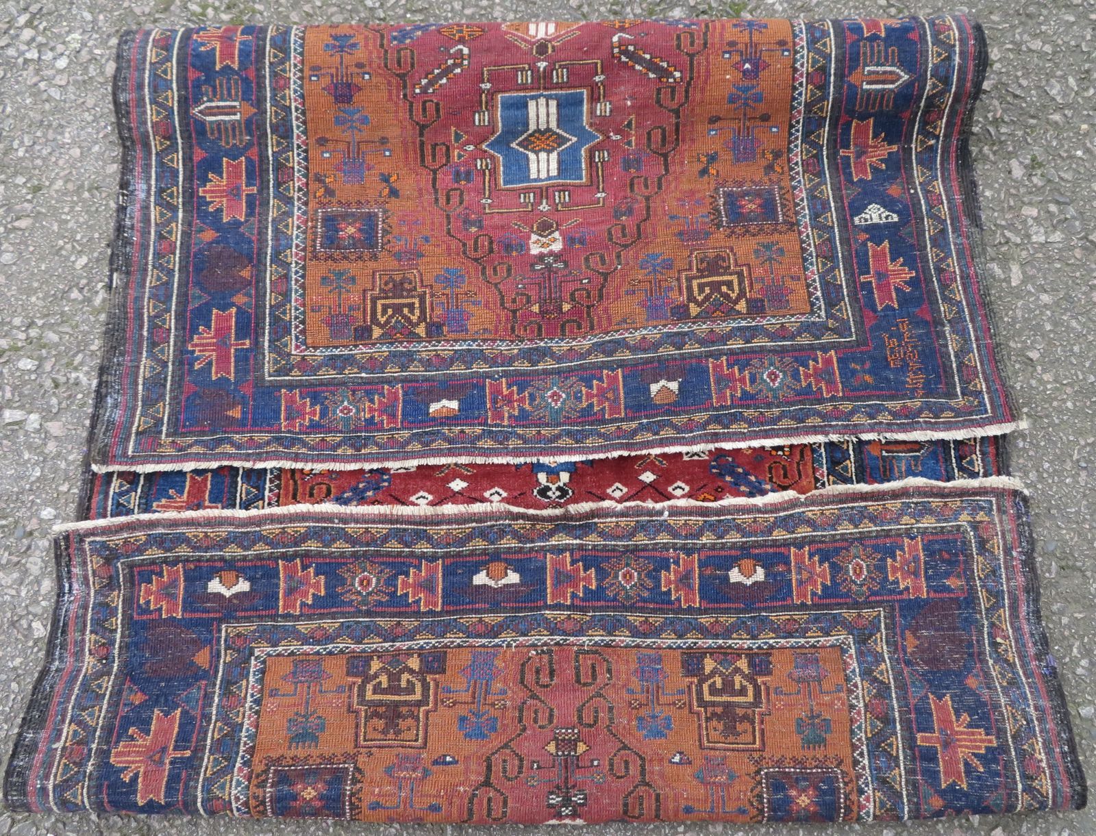 photo furniture Unusual Antique Baluch Rug. 181cm X 104cm.