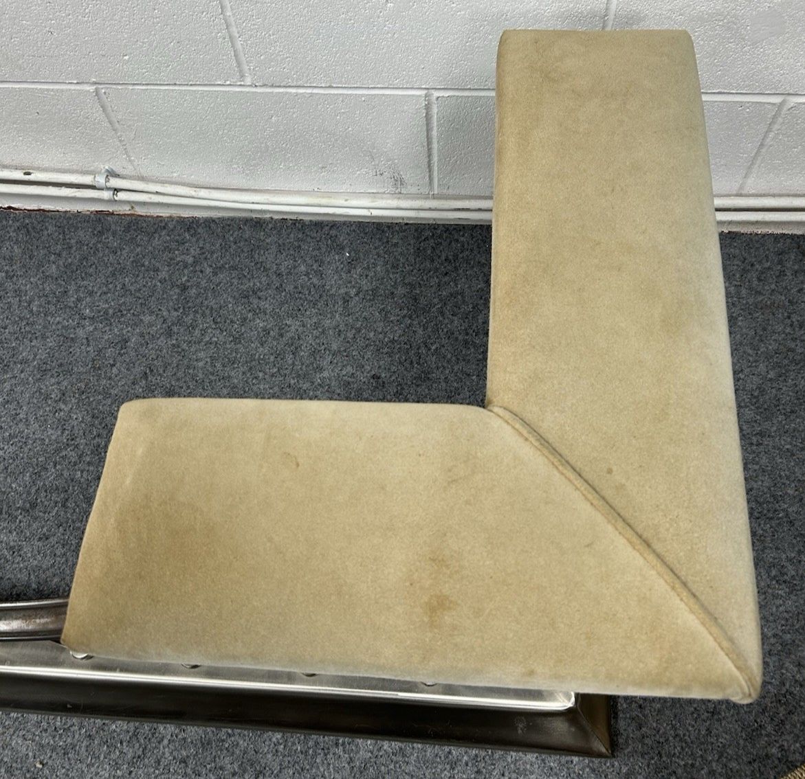 Home Fixtures Steel Club Fender & Suede Fireside Seat photo