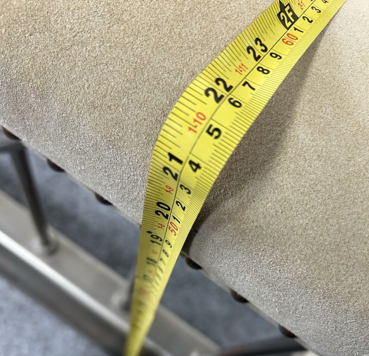 2100.0 Steel Club Fender & Suede Fireside Seat photo