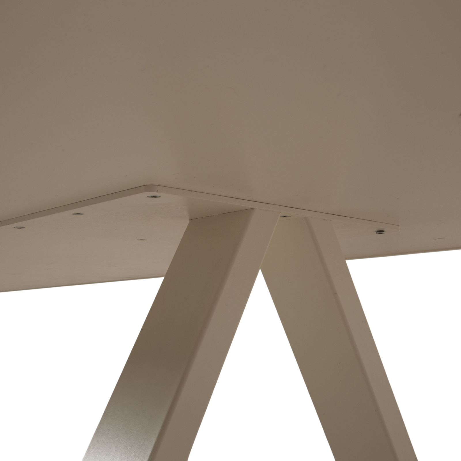 Bureau Arper Cross en bois blanc photo 2794.0