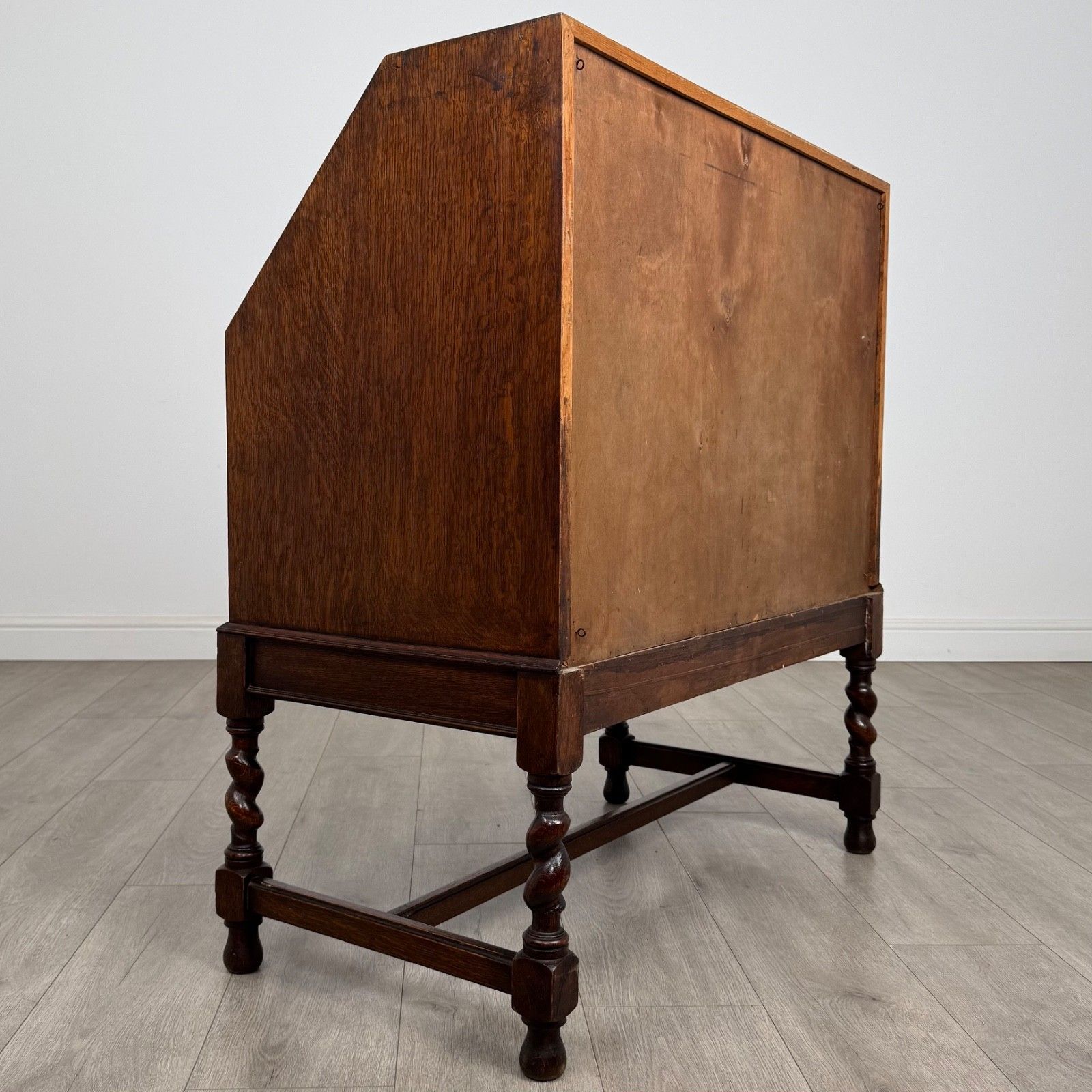 Antique 20th Century Jacobean Style Bureau In Oak photo 425.0