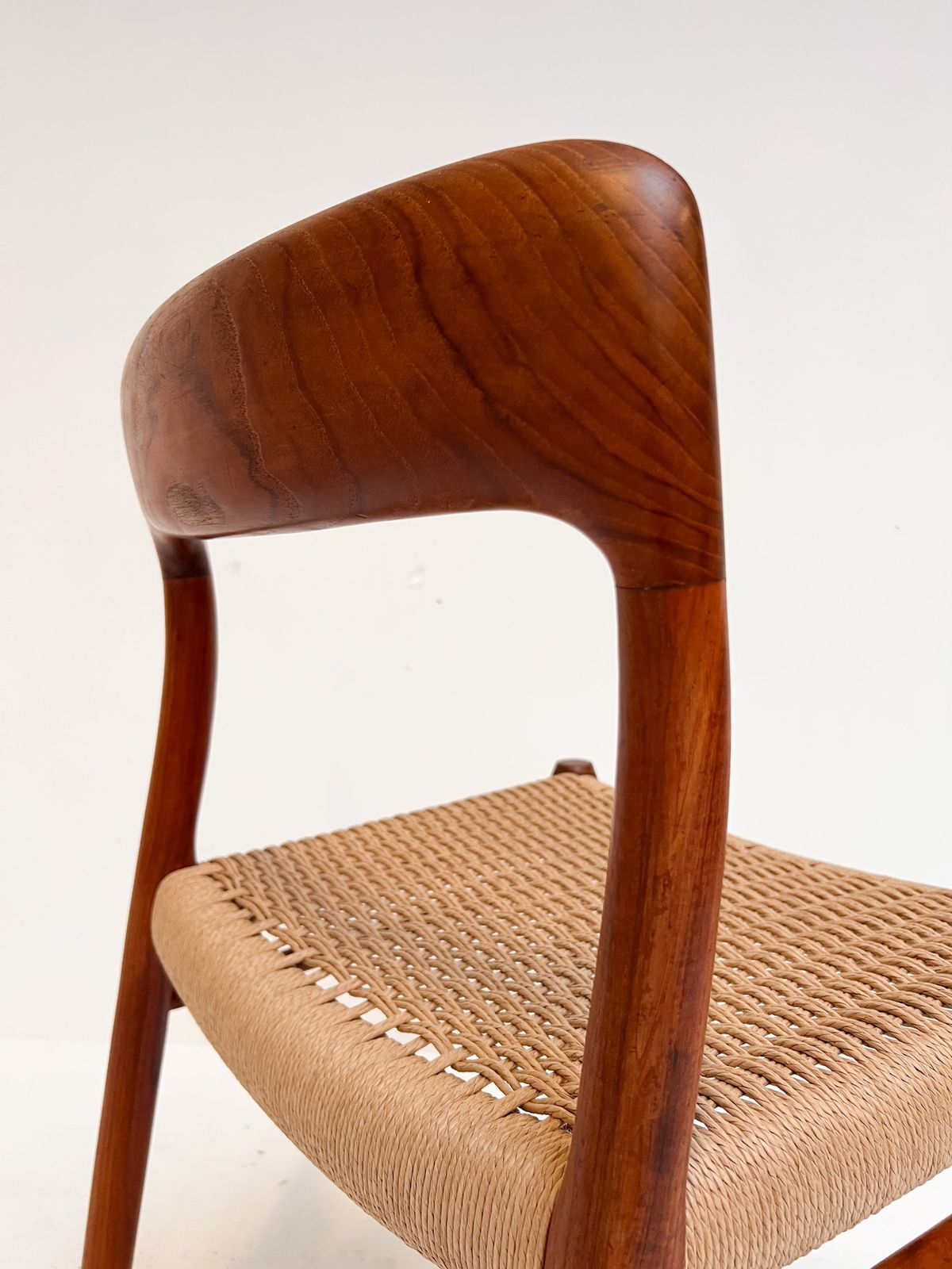 photo vintage Refurbished Set Of 4 Model 75 Chairs By Niels Møller, 1960s