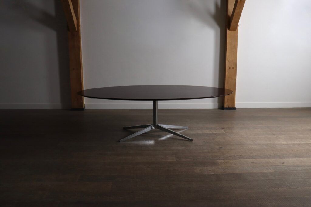 Florence Knoll Grote Eettafel In Walnoot, Ca. Jaren 1960