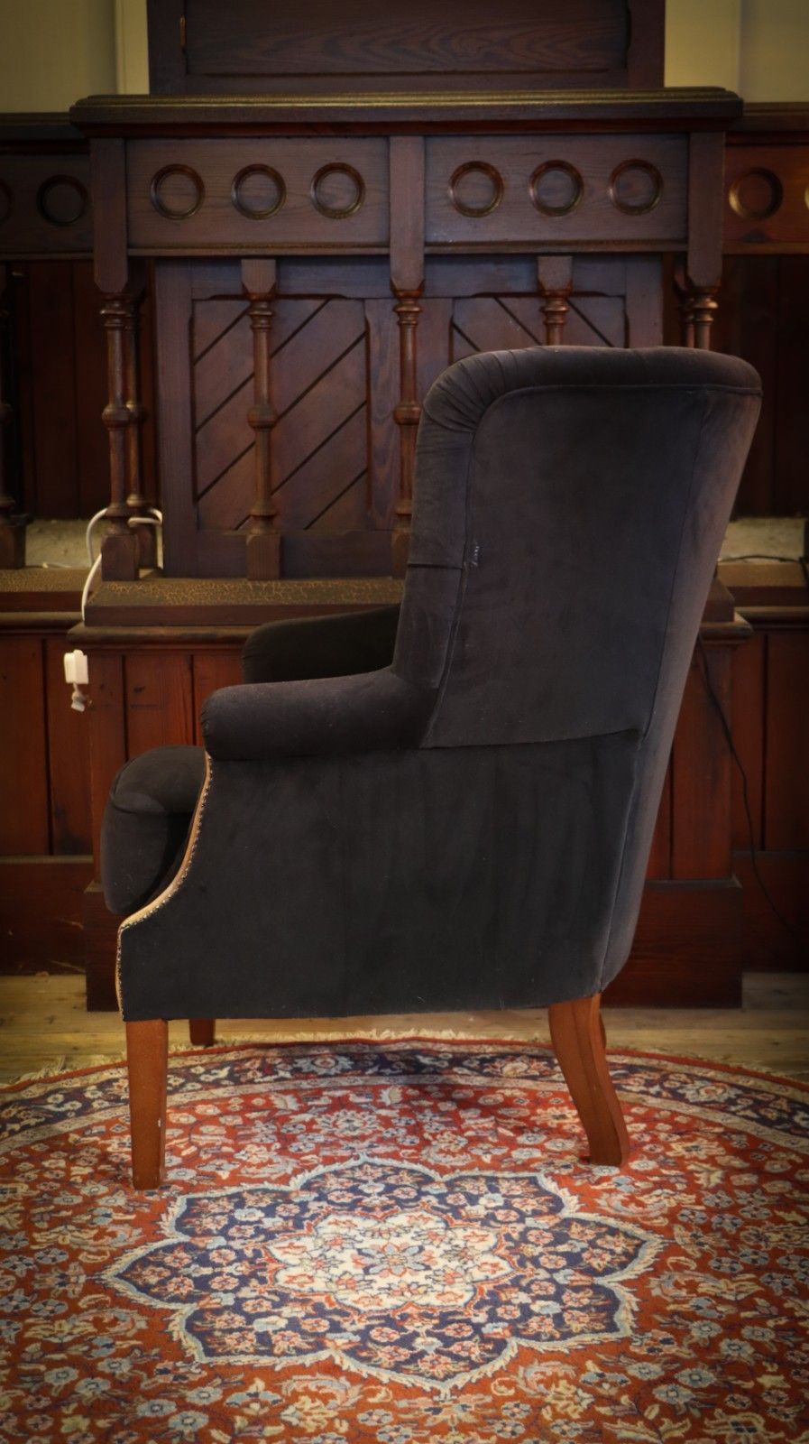 photo vinterior Tetrad Mackenzie Wingback Club Armchair Oscar Charcoal Velvet Saddle Tan Leather