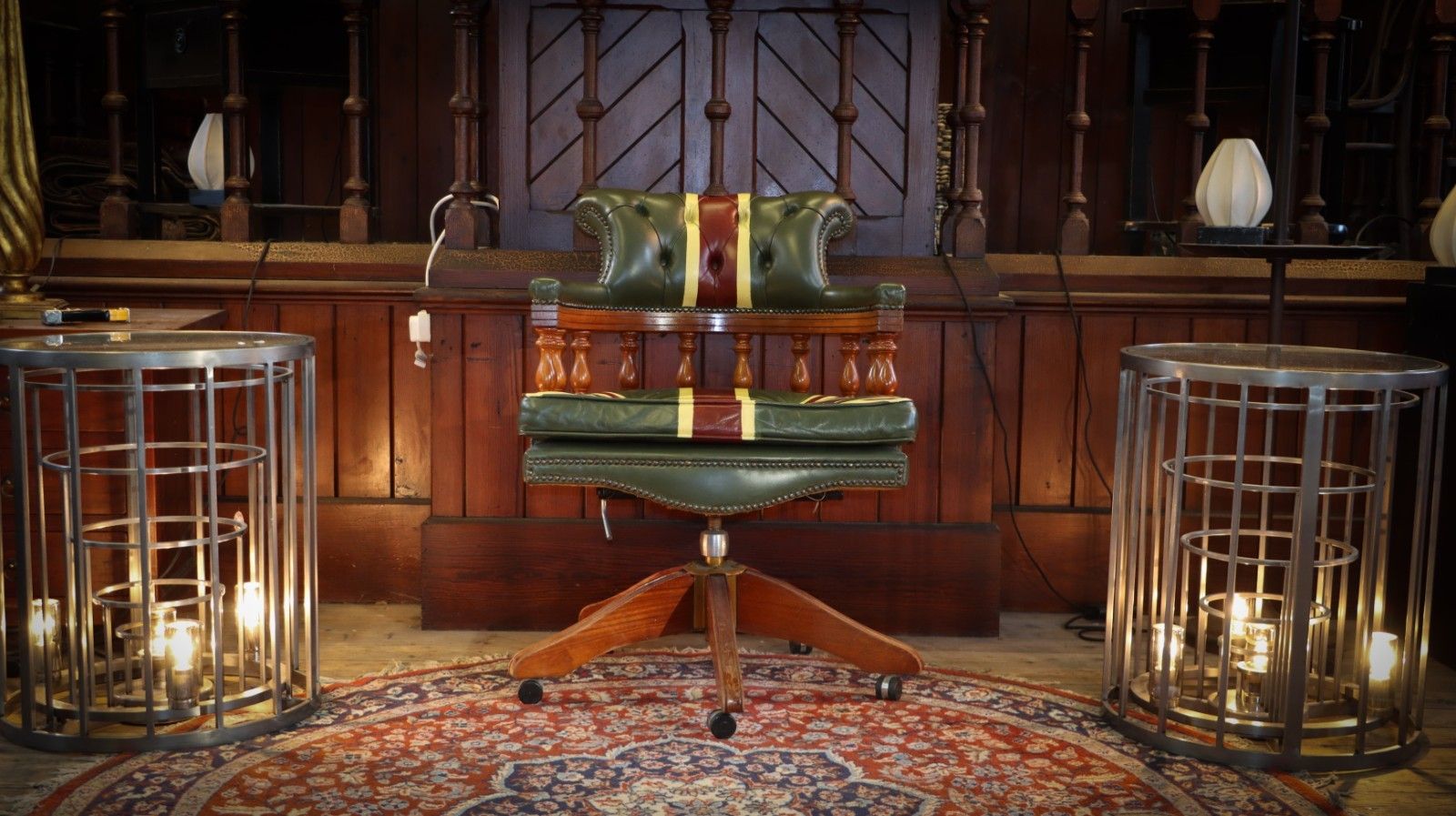 Stunning Rare Captains Swivel Leather Armchair Union Jack Possibly George Smith photo 1800.0
