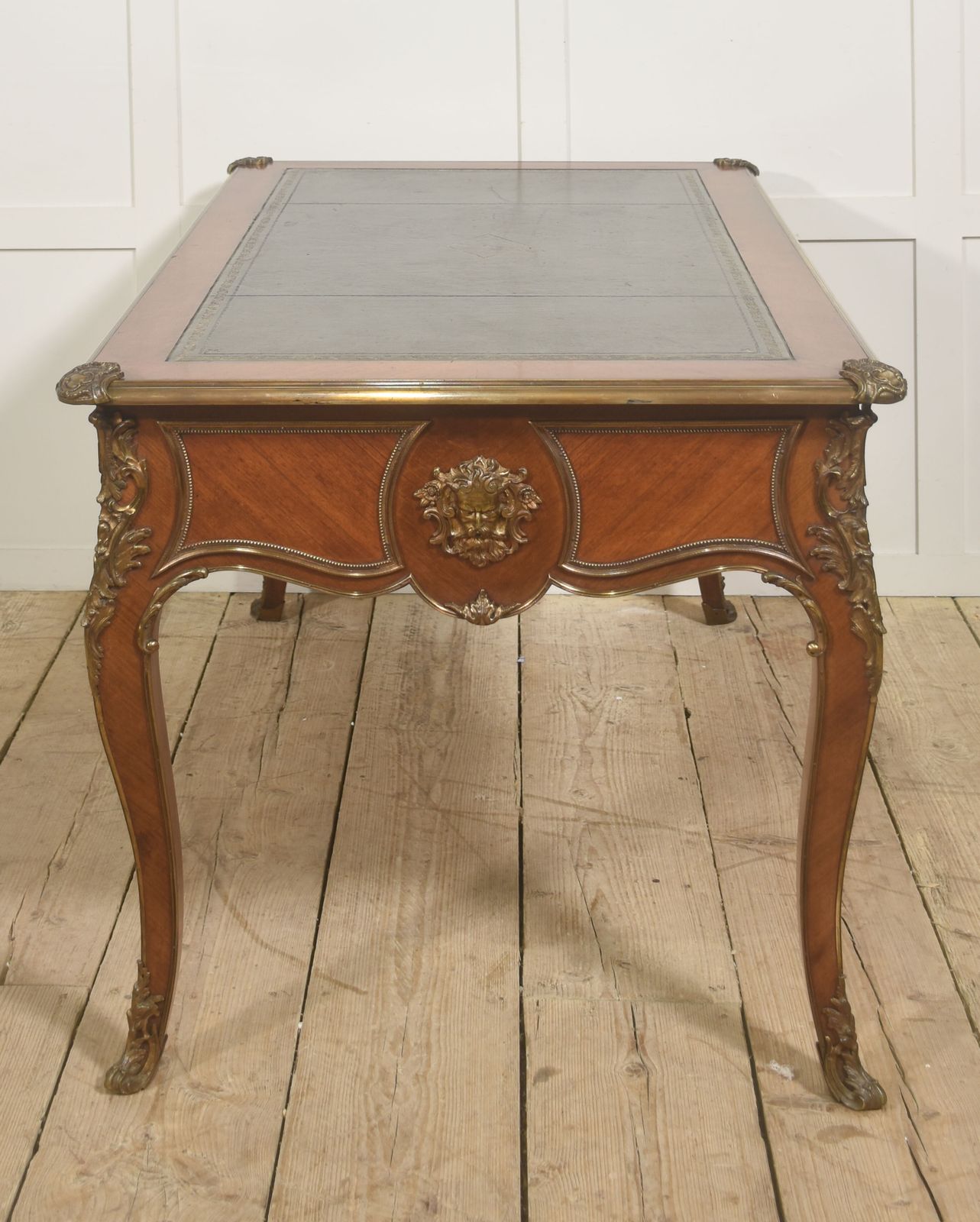 photo furniture Fine French Louis XV–Style Ormolu Mounted Bureau Plat