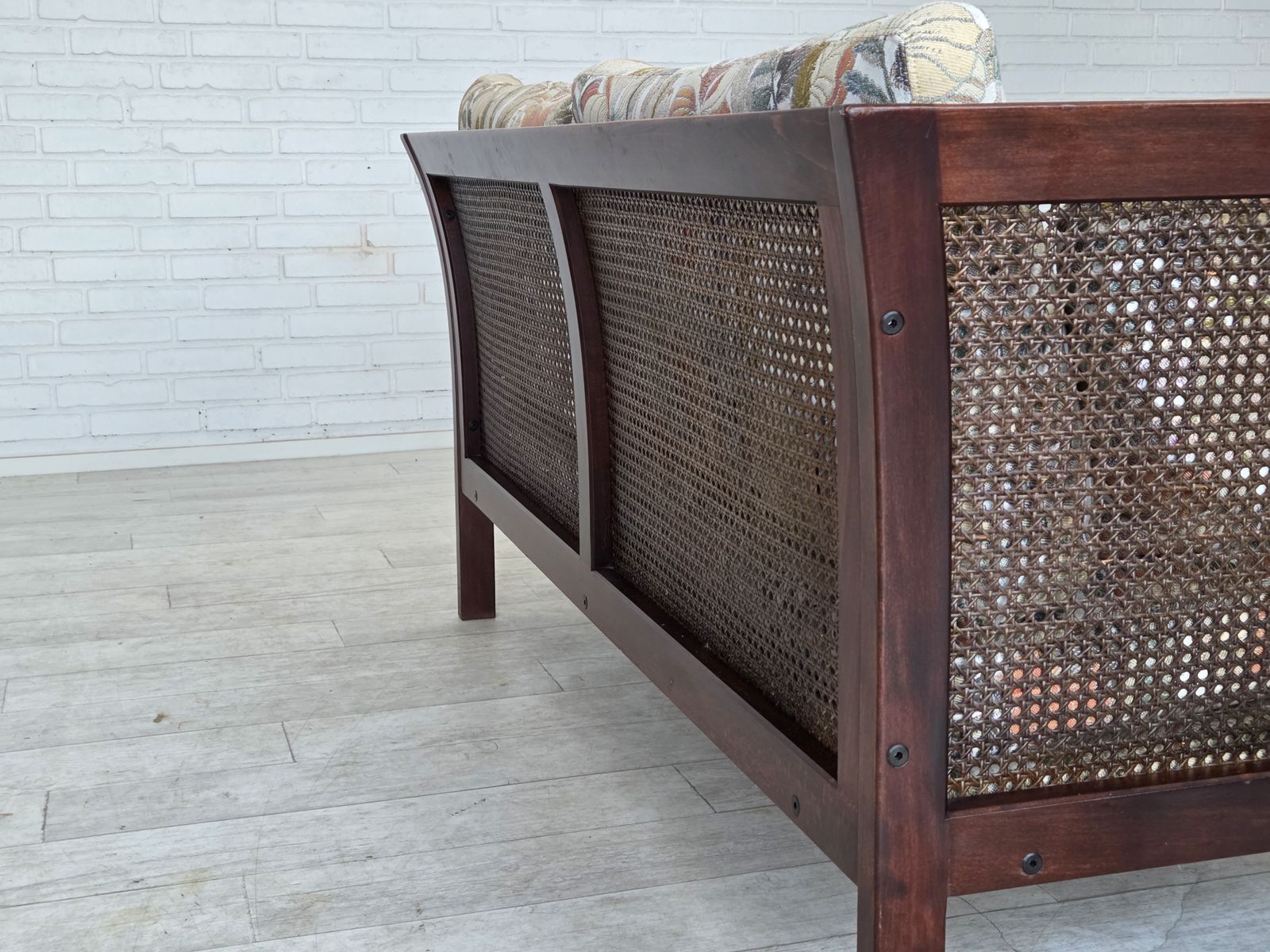 photo vinterior 1970s, Swedish 2 Seater Sofa By Arne Norell.