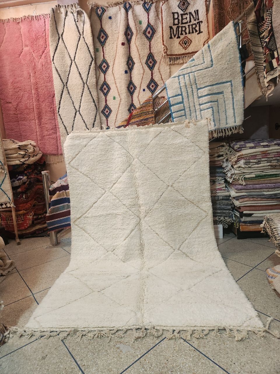 Exceptional Large Beni Ourain Rug 300x200cm – Handwoven Atlas Berber Wool – Minimalist Ivory Diamond – Investment Piece photo furniture