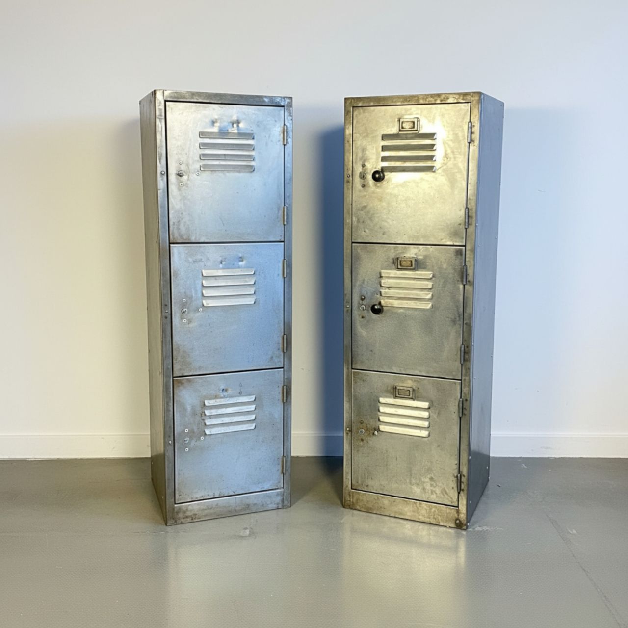 photo for sale Vintage Locker With 3 Compartments