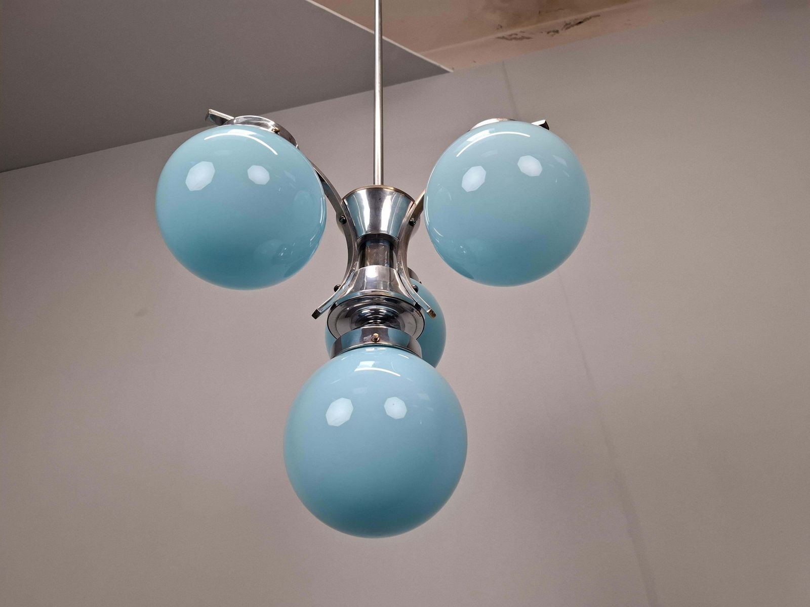 photo vintage 1930s Czech Art Deco Blue Opaline Glass And Chrome Four Light Chandelier