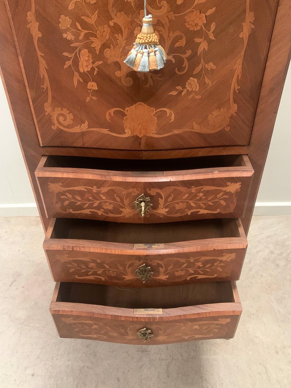 Lady's Secretaire, 1900s, Antique photo vinterior
