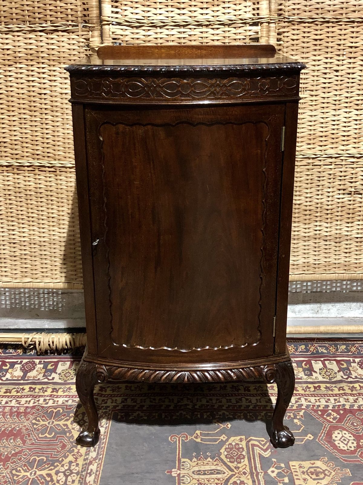 photo furniture Handsome Edwardian Mahogany Side Or Drinks Cabinet