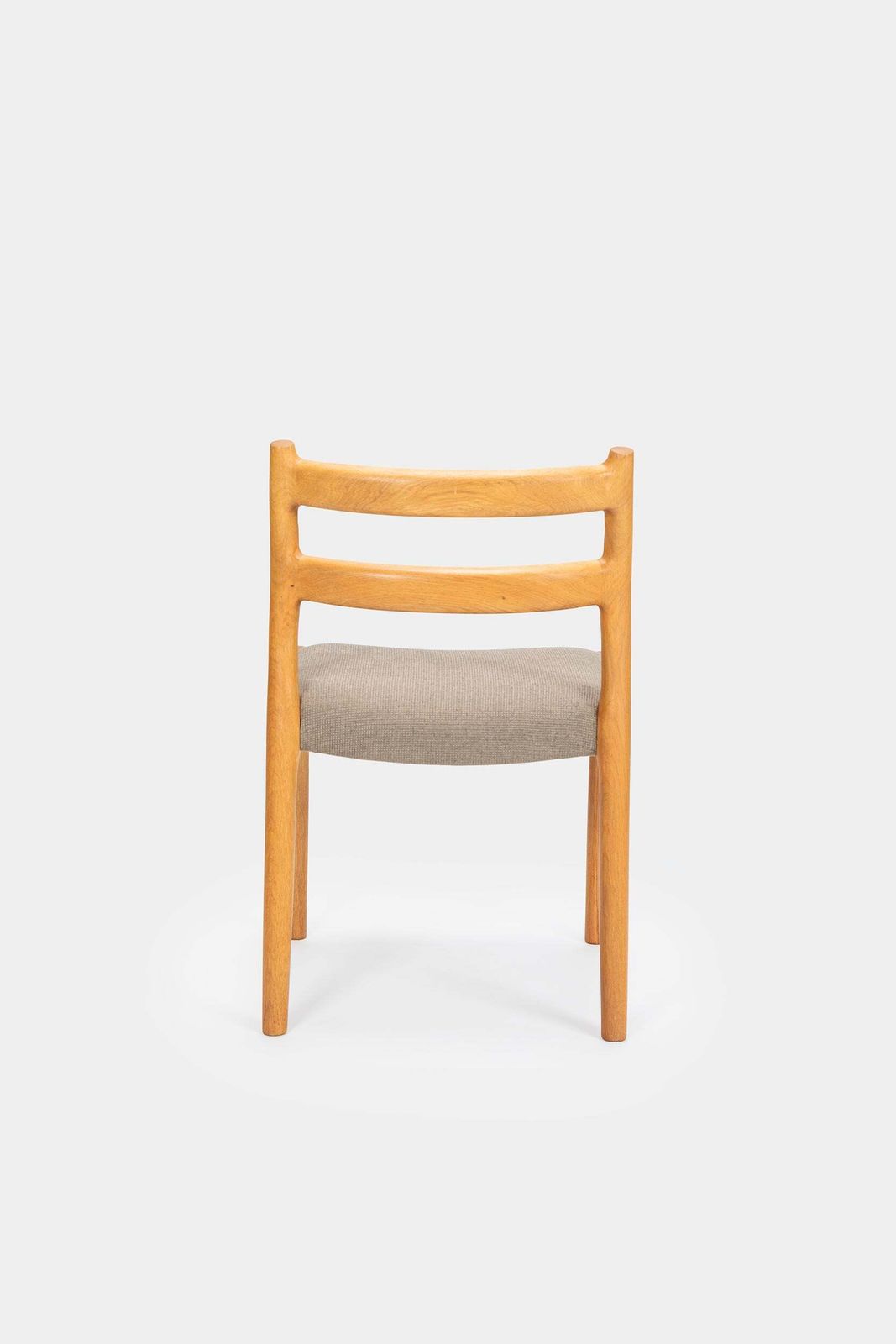 photo furniture Niels Otto Moeller, Chair Model 84, Denmark, 70s