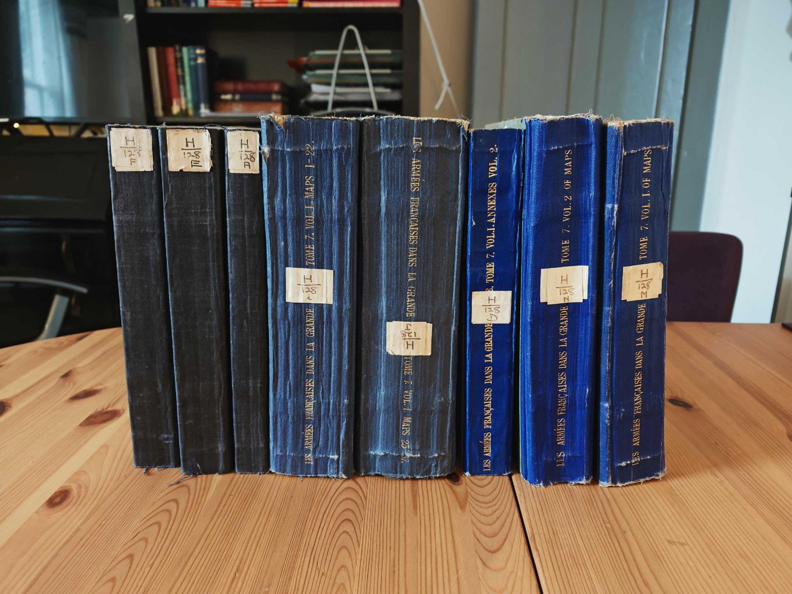 Antique "Les Armees Francaises Dans La Grande Guerre"   Tome VII  Volume I   Full Set (Book, Annexes & Maps) Very Good Condition   1925