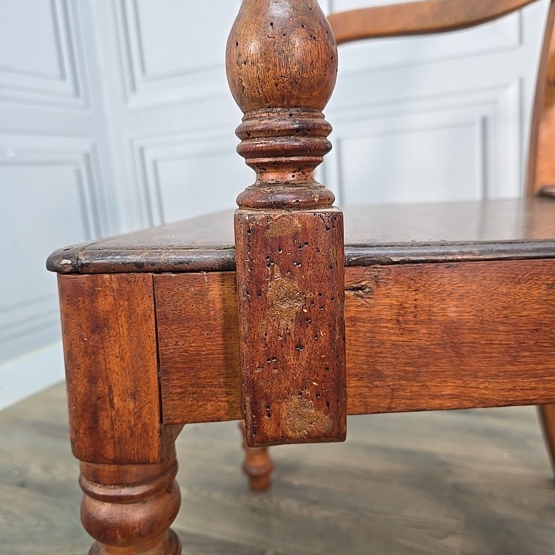 photo vintage Antique Oak Armchair Desk Chair – Turned Solid Wood – Georgian Regency Country