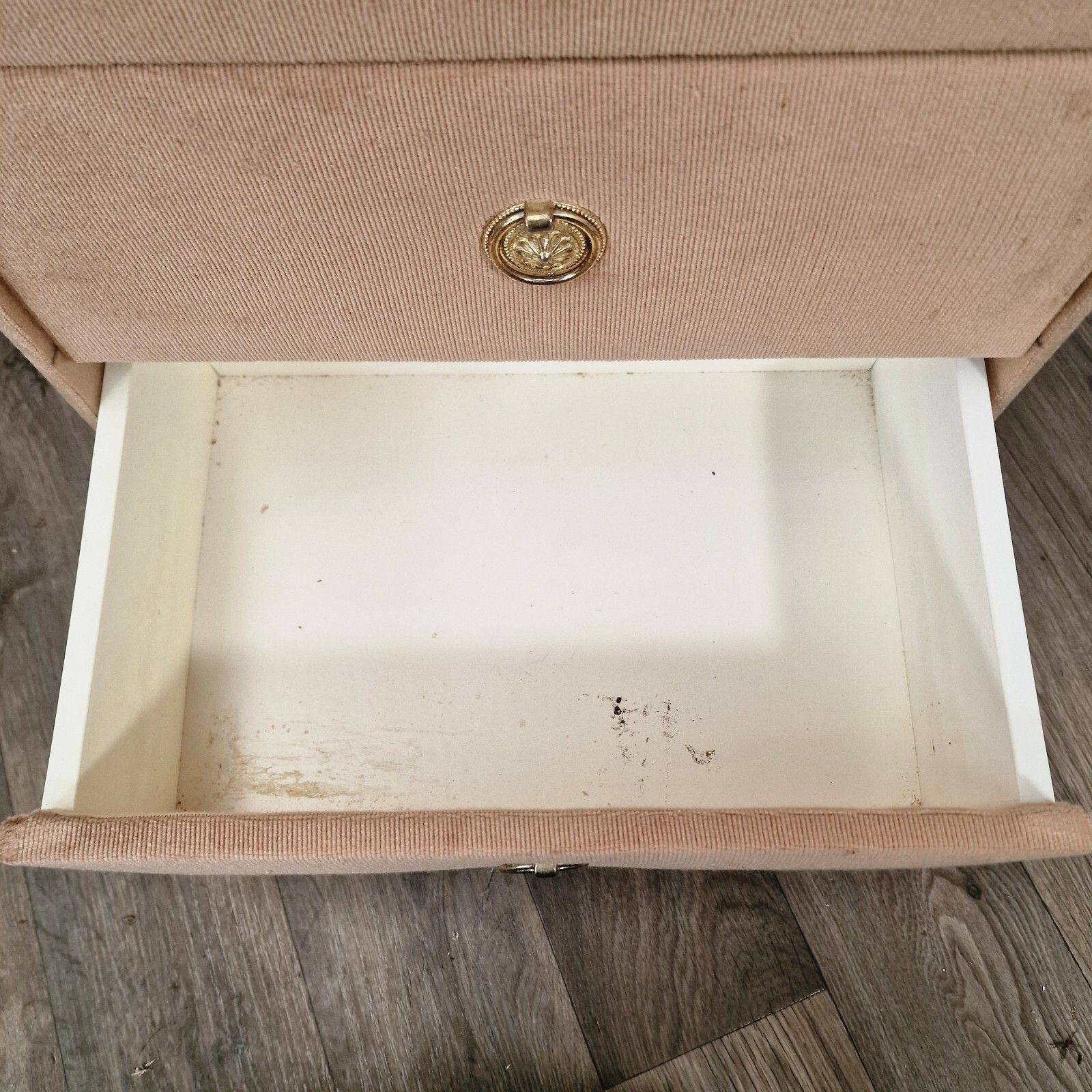 photo vintage Vintage Bedside Drawers  Retro Velvet Fabric Side Table Cabinets Mid Century
