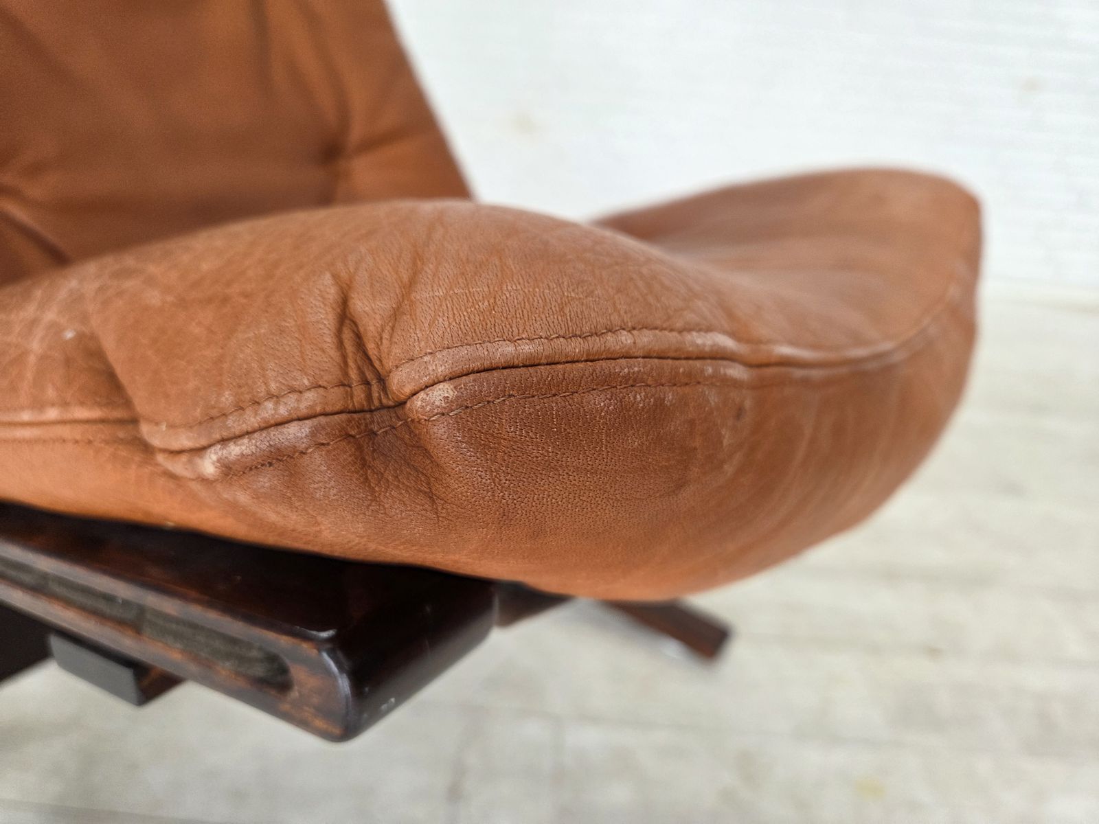 1970s, Norwegian Design By Ingmar Relling, Lounge Chair, Model "Siesta". photo vinterior