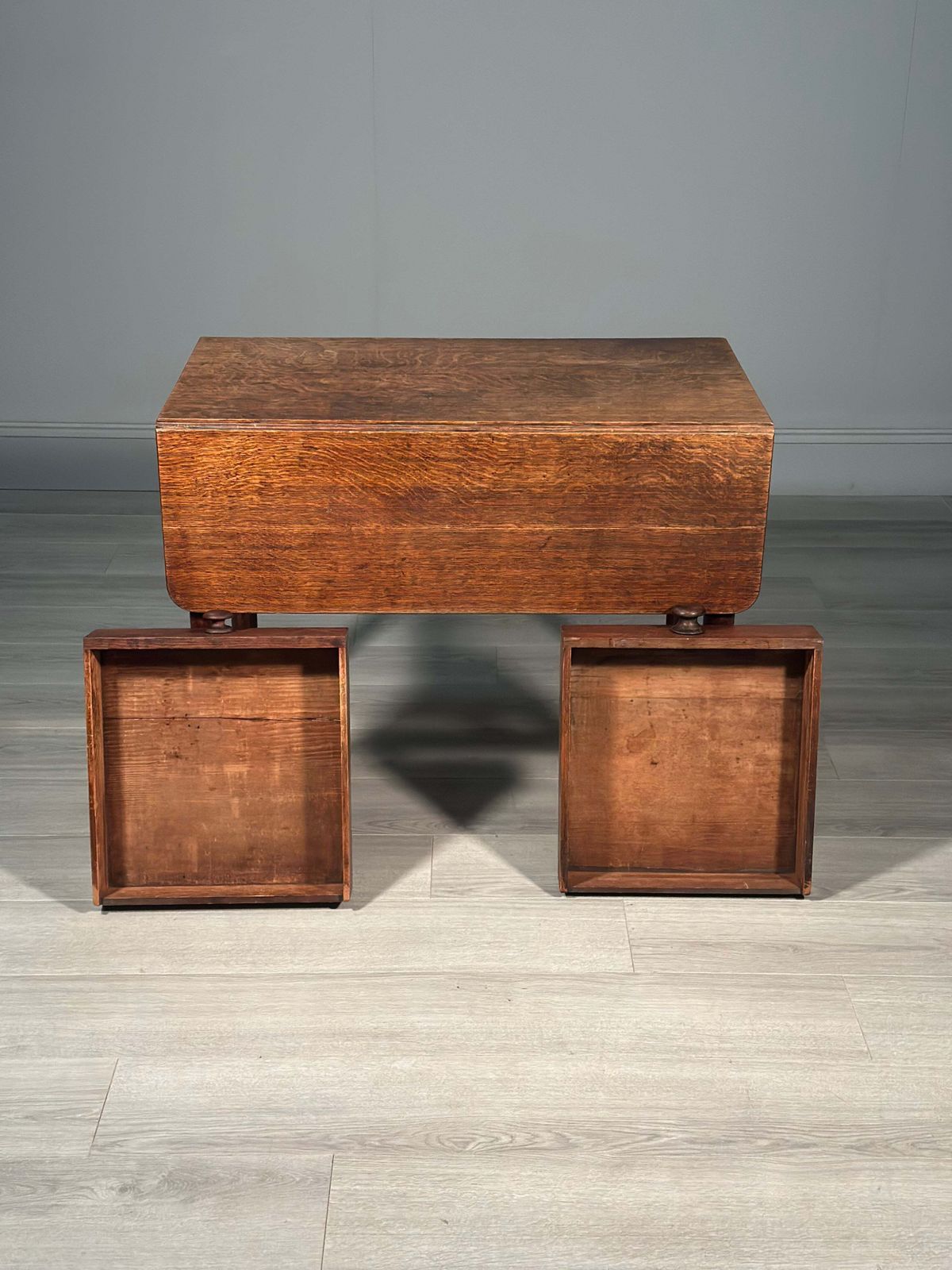 photo furniture Country Oak Pembroke Table, 1800s