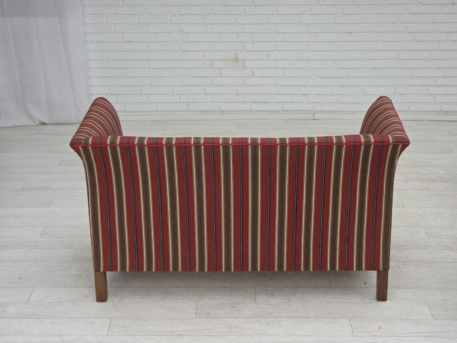 photo vintage 1960s, Danish 2 Seater Sofa, Striped Red/Multicolor Furniture Wool.