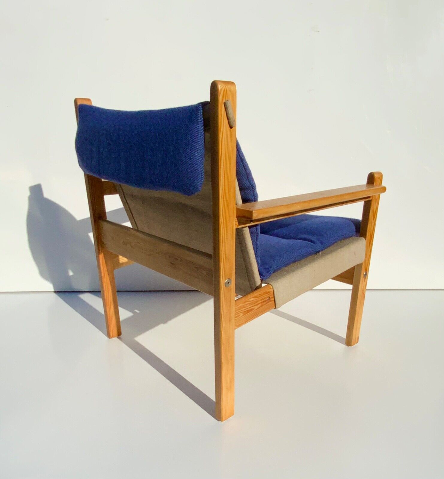 photo furniture Futurum Safari Chair By Rolf Rastad And Adolf Relling For Sørlie Möbler, Norway