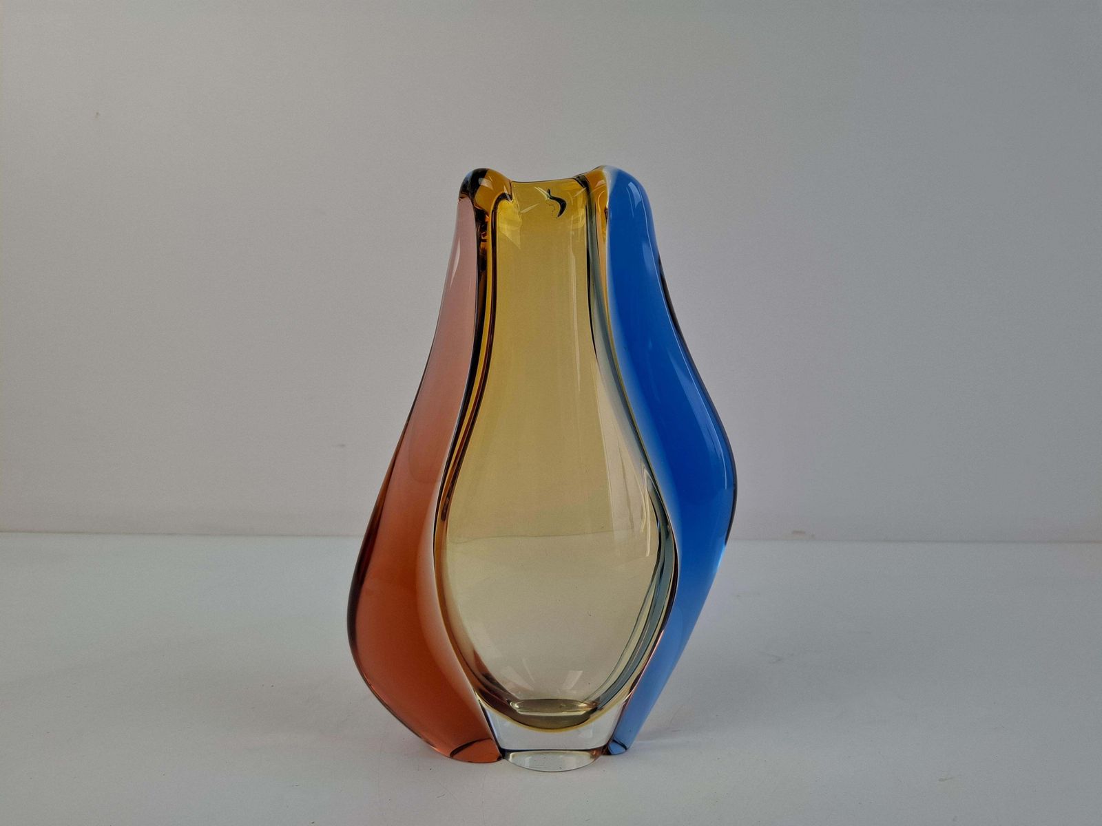 332.0 Tsjechische Kunstglazen Vaas Van Hana Machovská, Mstišov – Mid Century Modern, Jaren 1960 photo