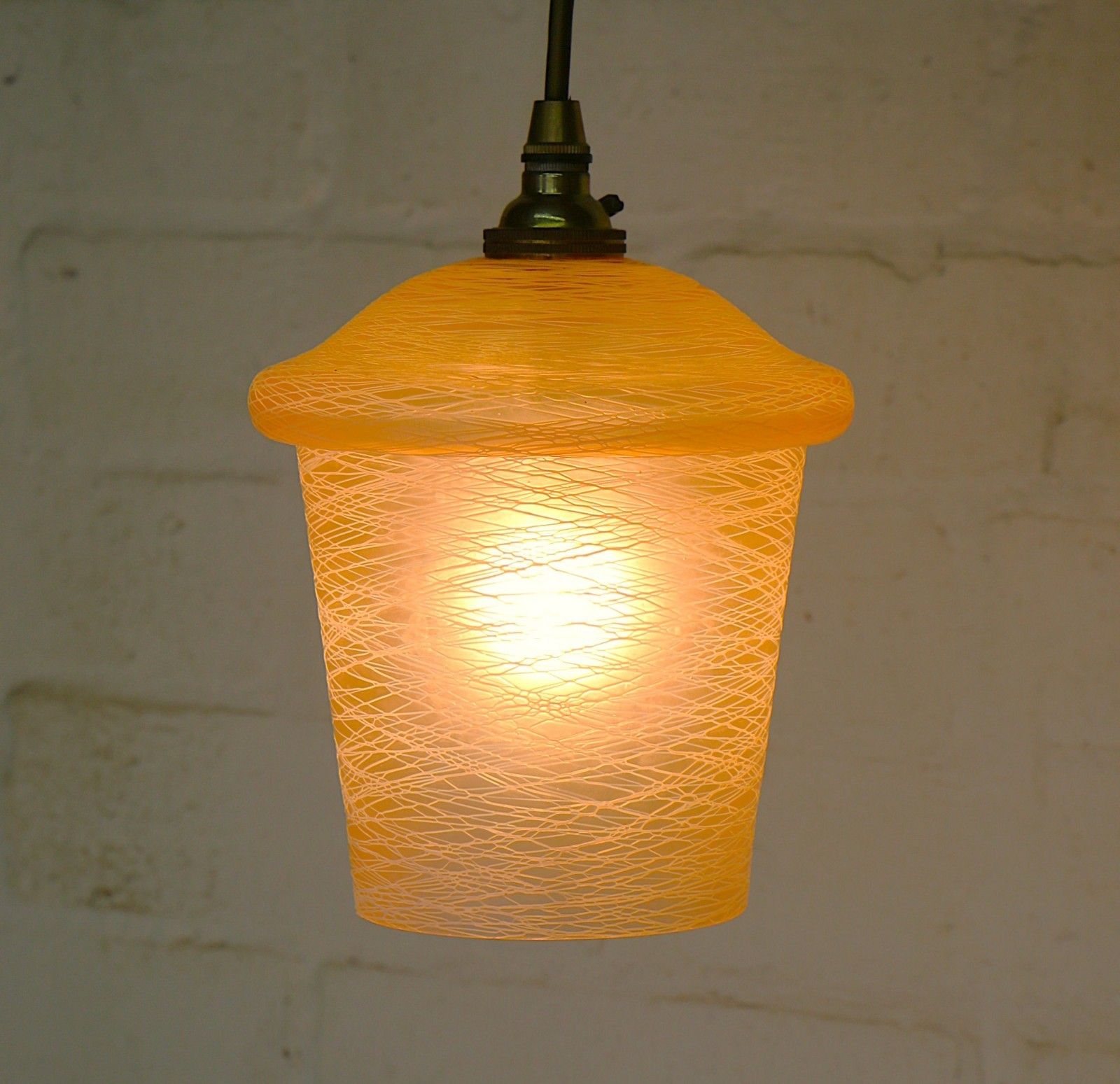 photo vinterior Ceiling Light 1950's Mcm Pink Glass Lampshade Pendant White Spun Glass Overlay