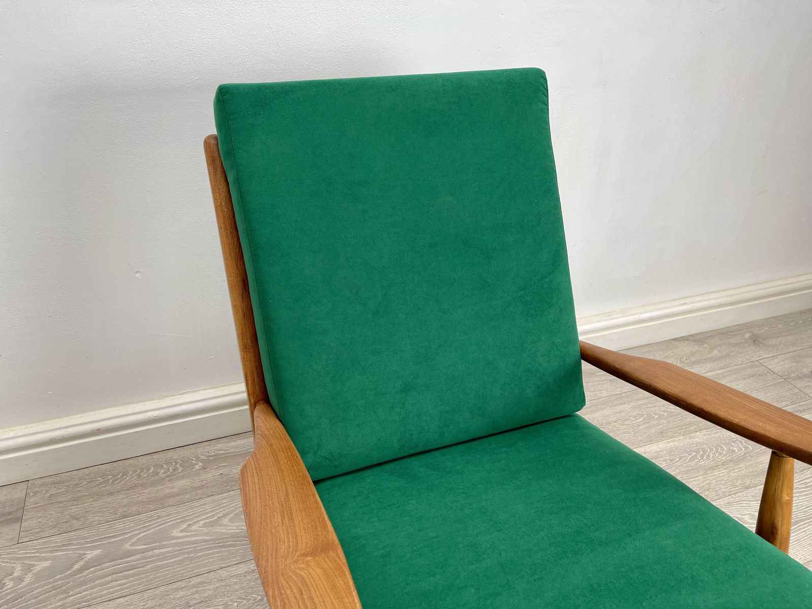 photo furniture Mid Century Rocking Chair By Scandart