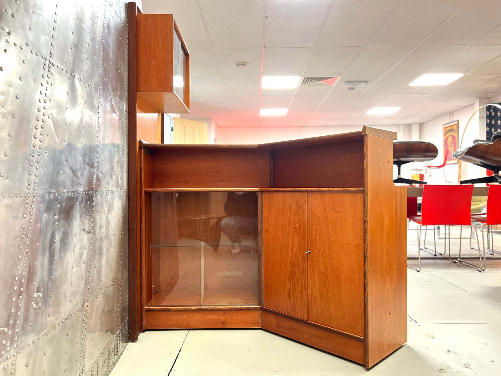 Turnidge, Mid Century Teak Cocktail Bar photo Furniture