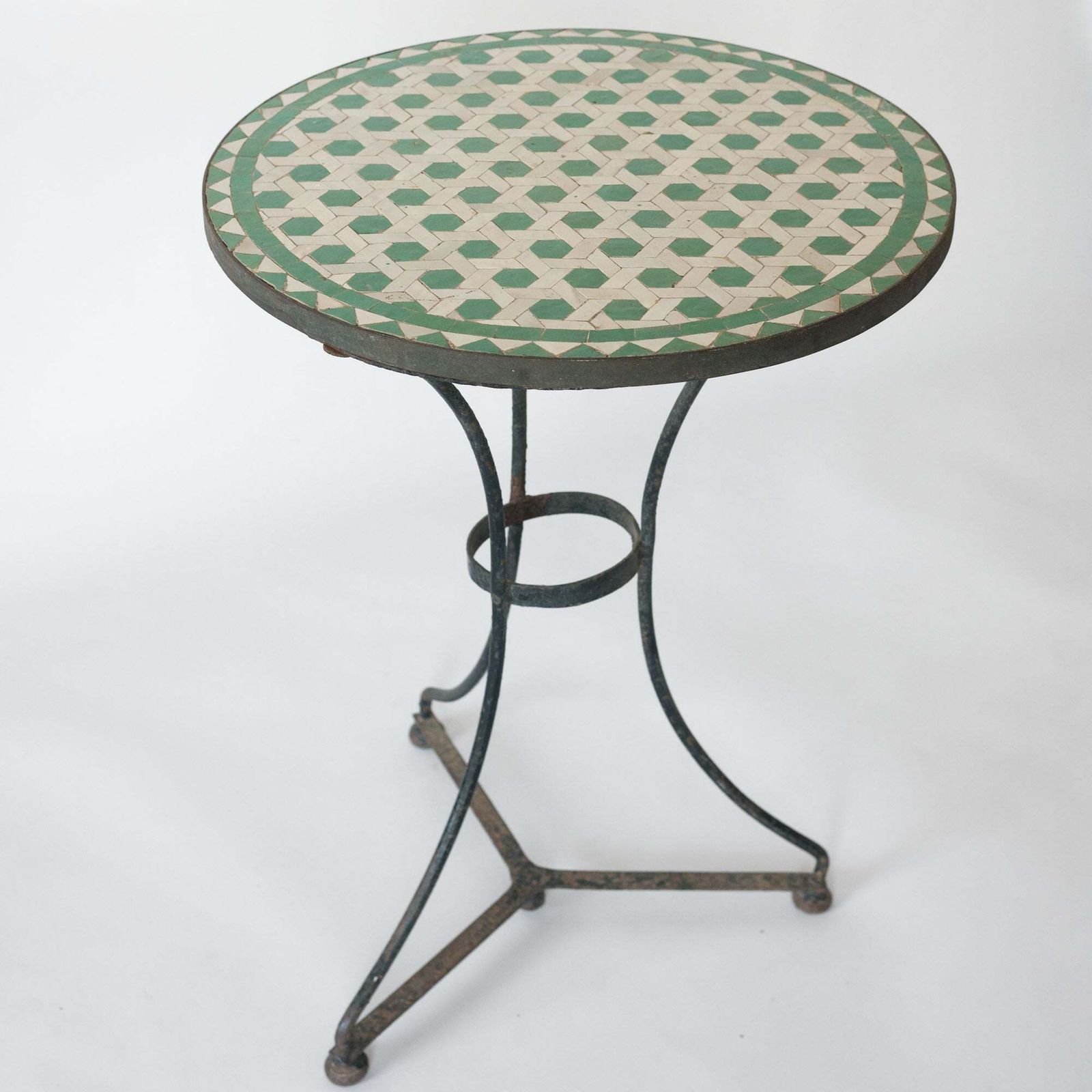 Antieke Mozaïek Tuintafel, 19e Eeuw photo furniture