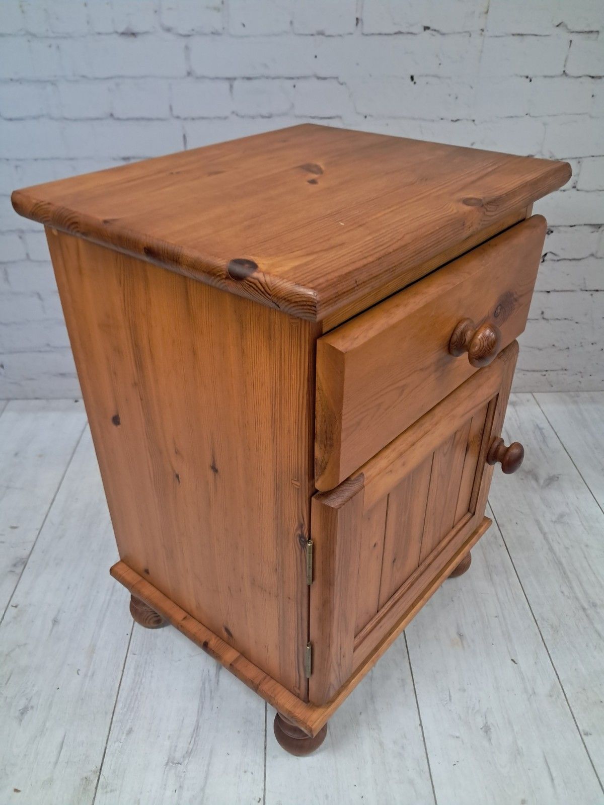 Solid Pine Country Bedside Table Cabinet Vintage Bedside Cupboard 1980 photo vintage