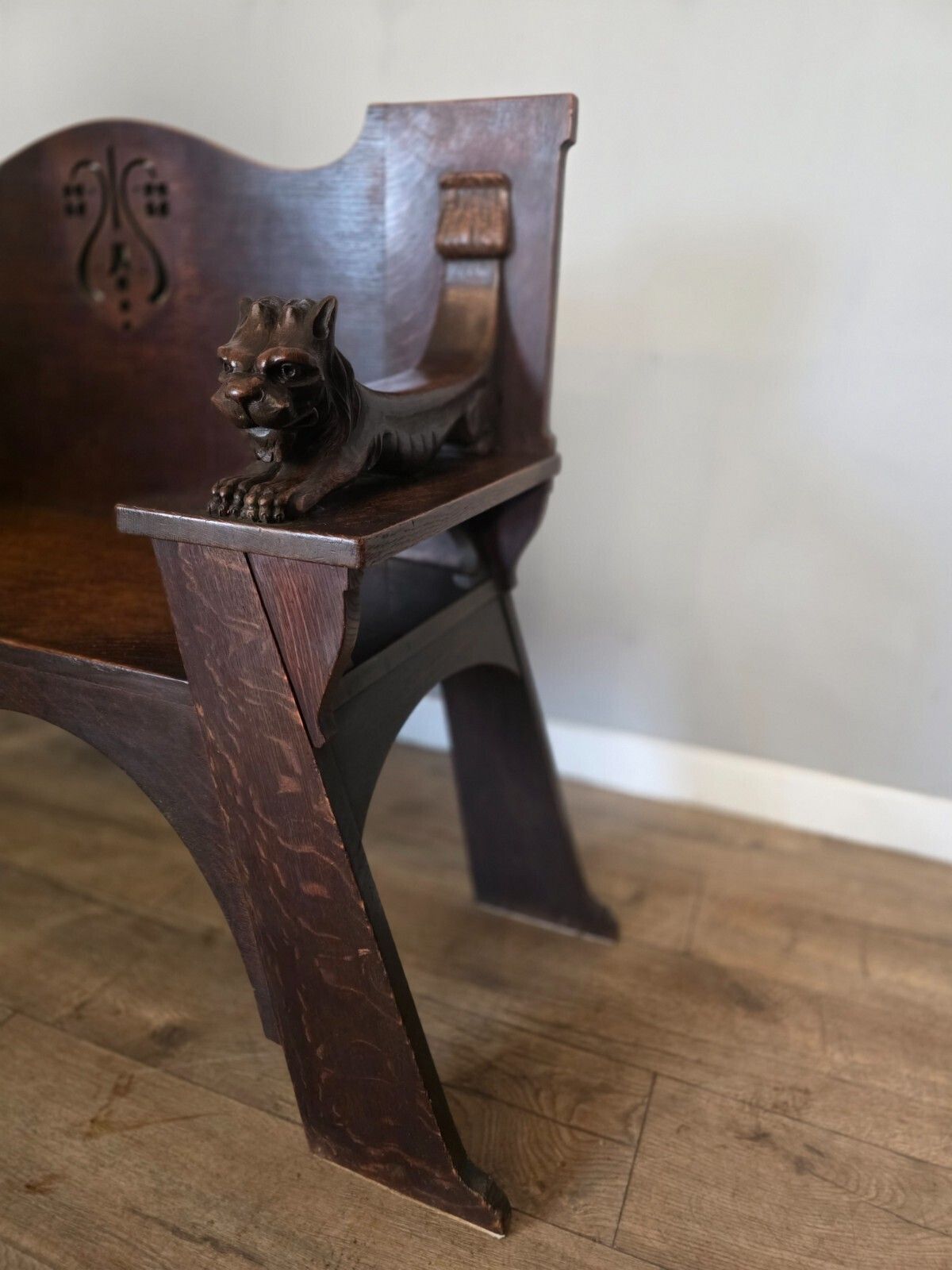 Antique Scottish Oak Arts & Crafts Bench From Wylie Lockhead Manufacturers 1900s photo vinterior