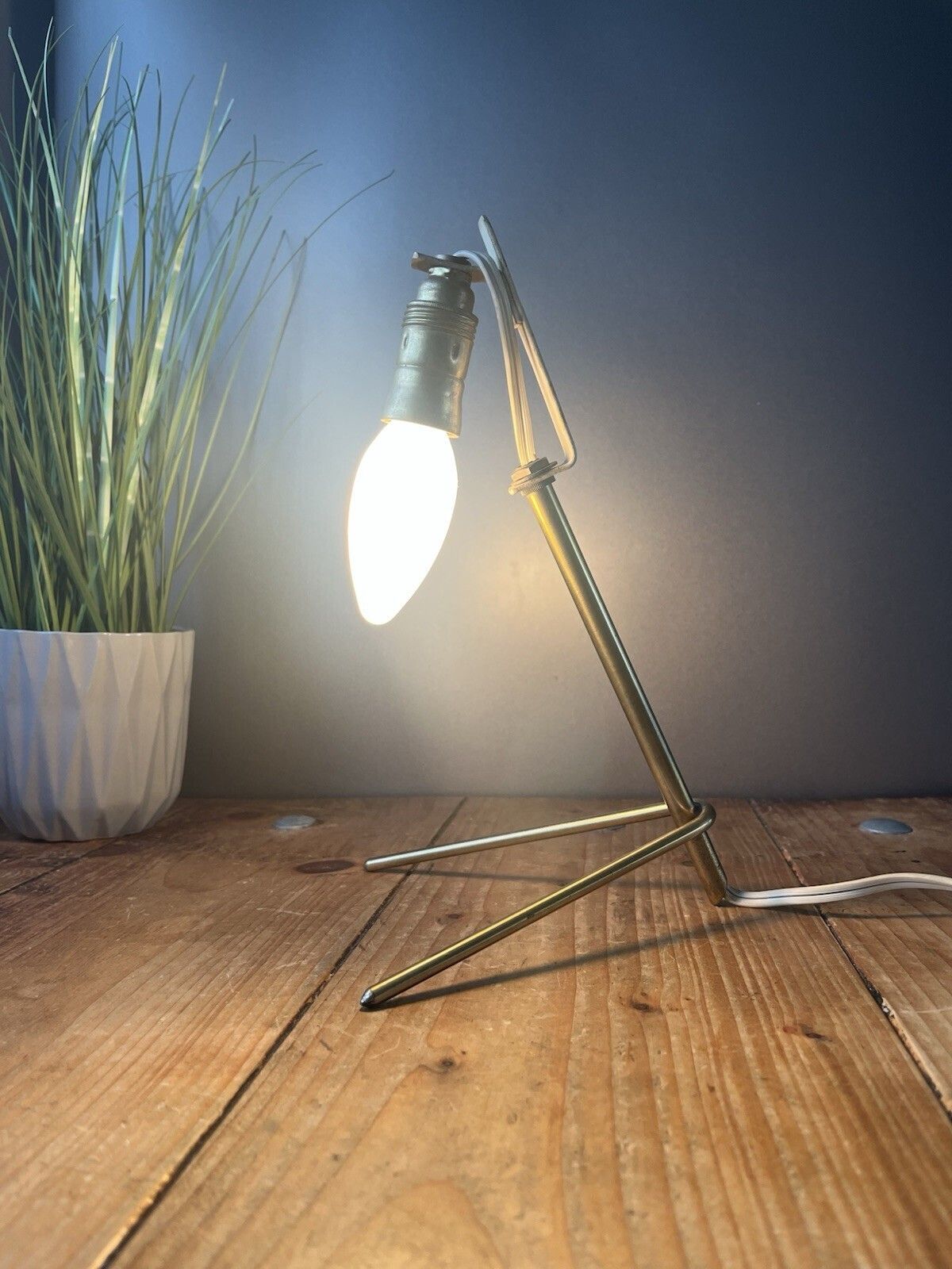 50's Mid Century Modern French Brass Cocotte Desk Lamp Light In Style Of Lacroix photo for sale