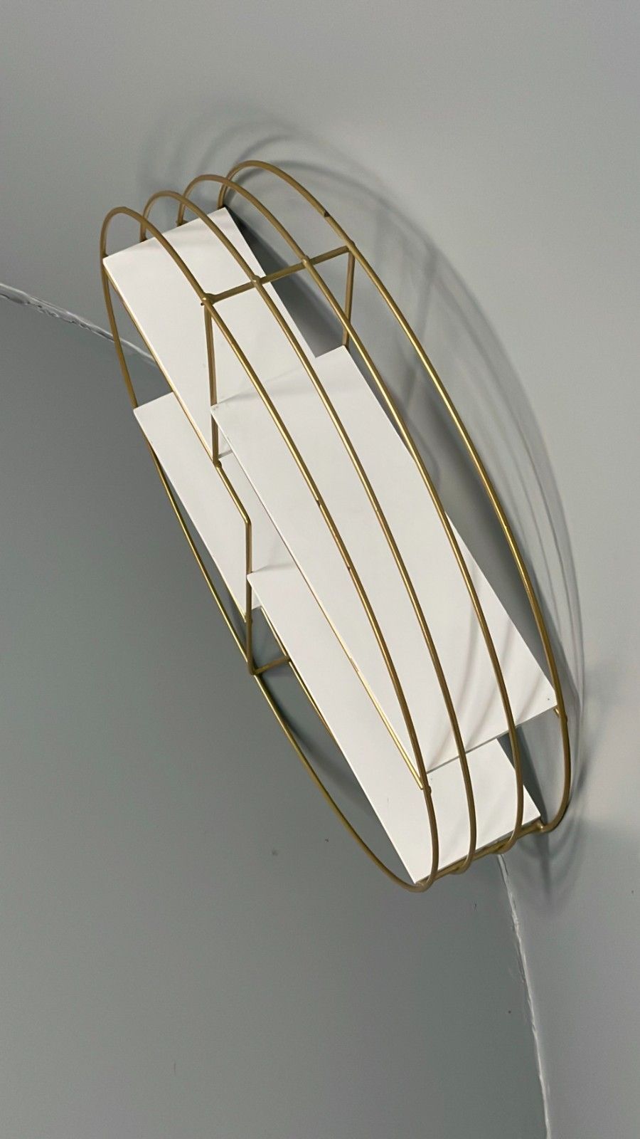 Vintage 1960s Round Shelving Wall Mounted Gold & White Wire Framed Eb11491 Mwoo photo vintage