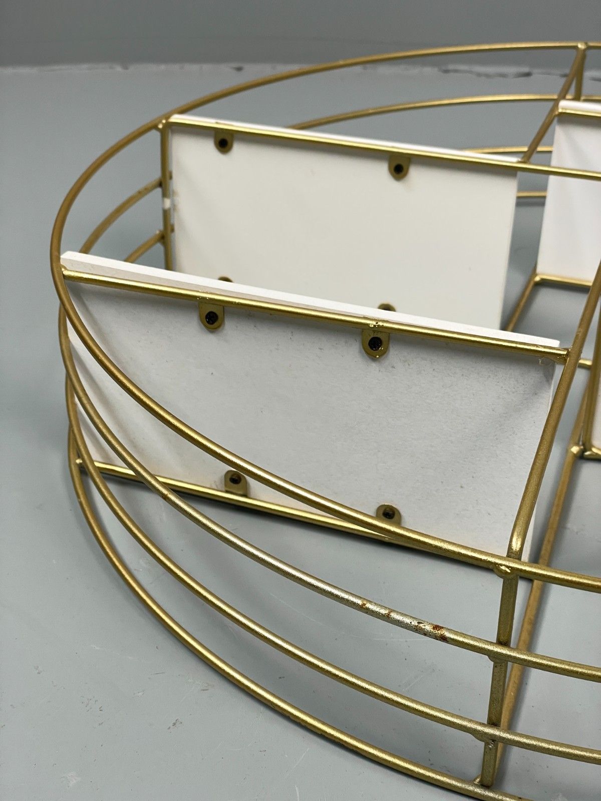 photo for sale Vintage 1960s Round Shelving Wall Mounted Gold & White Wire Framed Eb11491 Mwoo