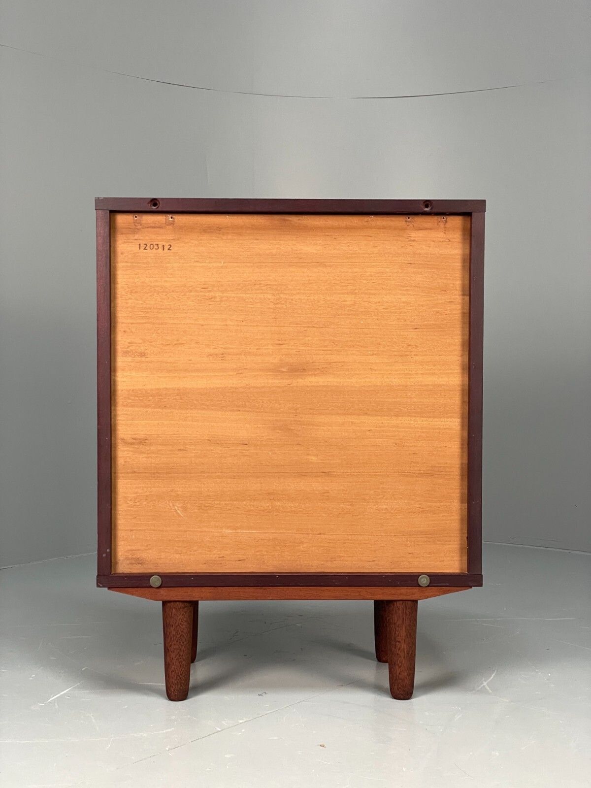 photo for sale Vintage Dark Oak Bookcase Adjustable Shelf By Beaver & Tapley Eb11497 Mwoo